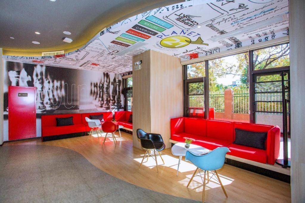 Отель Ibis Kunming Beijing Rd Экстерьер фото