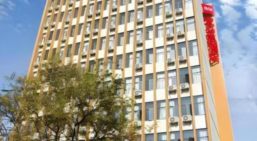 Отель Ibis Kunming Beijing Rd Экстерьер фото