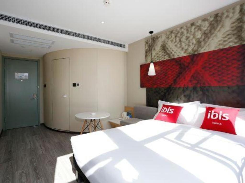 Отель Ibis Kunming Beijing Rd Экстерьер фото