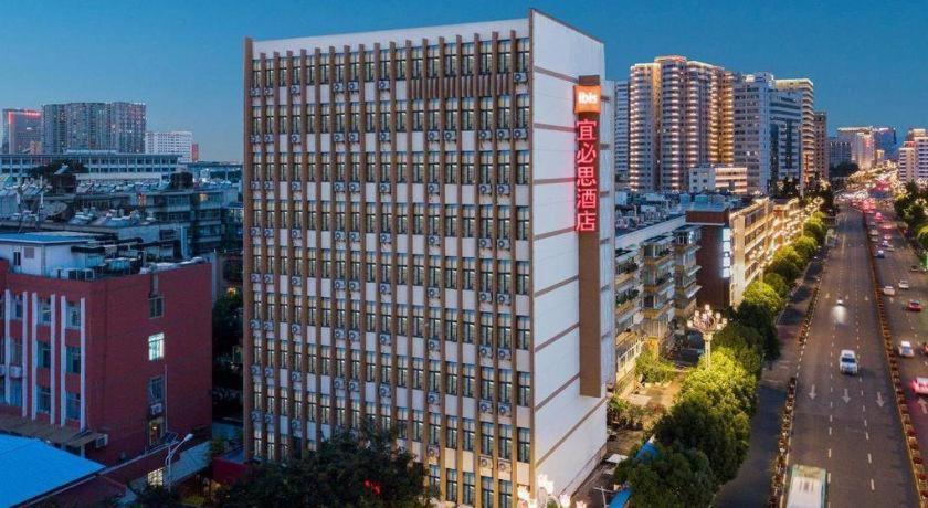 Отель Ibis Kunming Beijing Rd Экстерьер фото