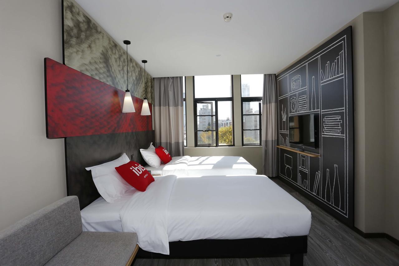 Отель Ibis Kunming Beijing Rd Экстерьер фото